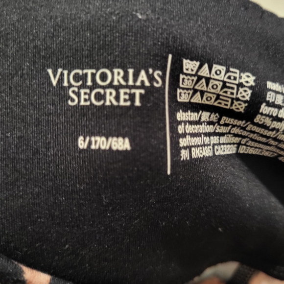 Victoria's Secret Leopard Print Leggings - Picture 8 of 8